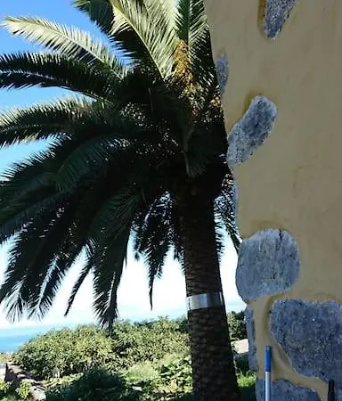 Casa Papin Inmersa En Un Entorno Natural Feriehus